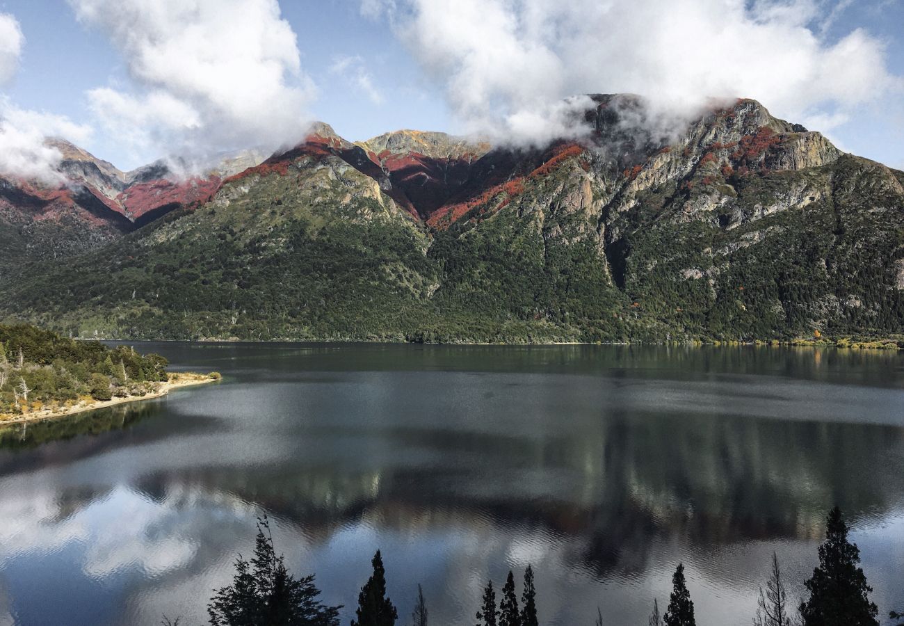 Estudio en San Carlos de Bariloche - Namaste con Piscina y SUM