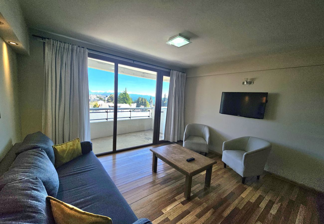 Apartamento en San Carlos de Bariloche - Mapapa, con vista al lago y estacionamiento