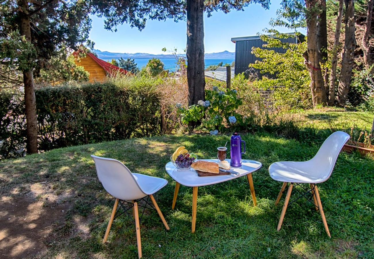 Casa en San Carlos de Bariloche - Dto. Sakura, perfecto para 4 con parrilla y Jardín